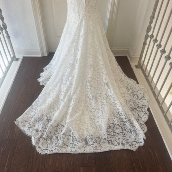 Couture Lace & Crystal Embellished Wedding Dress Women's Sz. 12 - Picture 4 of 16